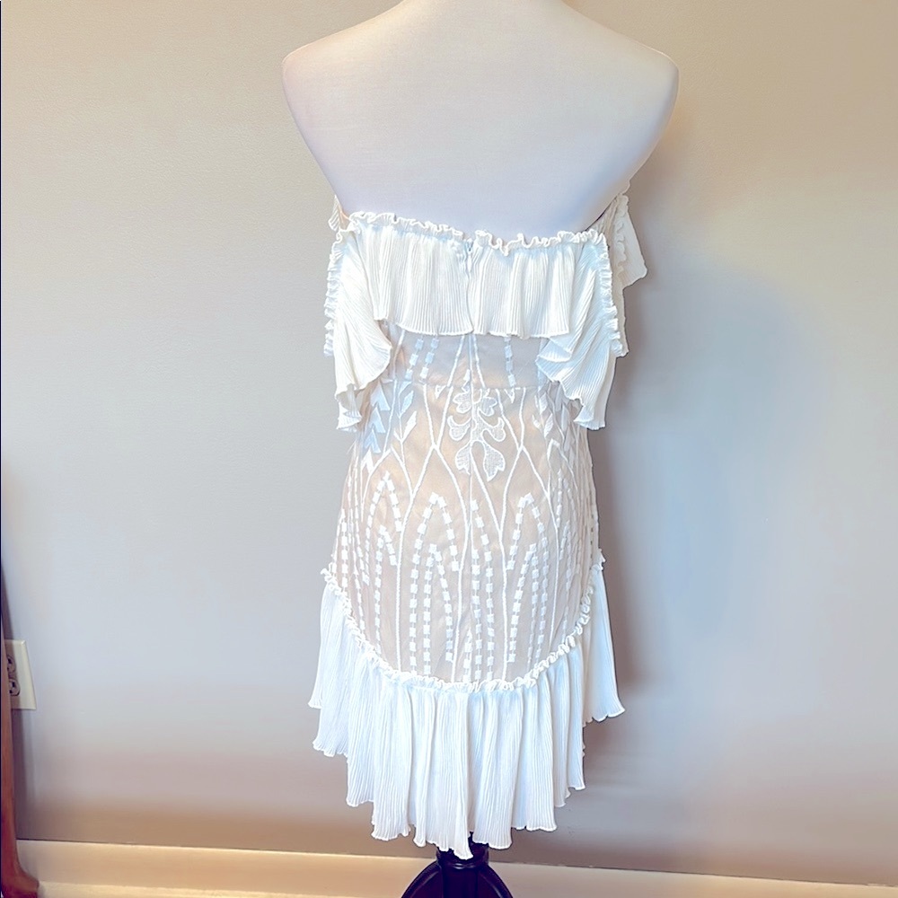 Elegant White Strapless Dress - Picture 7 of 10